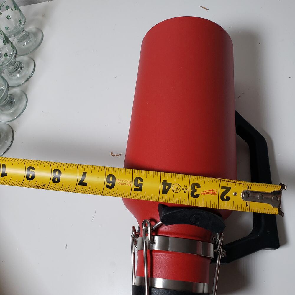 Drinktanks 64oz‎ Vacuum Insulated Travel Cup Mug Growler Crimson Red Camping New - Picture 11 of 11